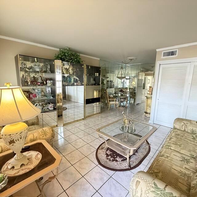 6 ABBEY Lane # 104, Delray Beach FL 33446