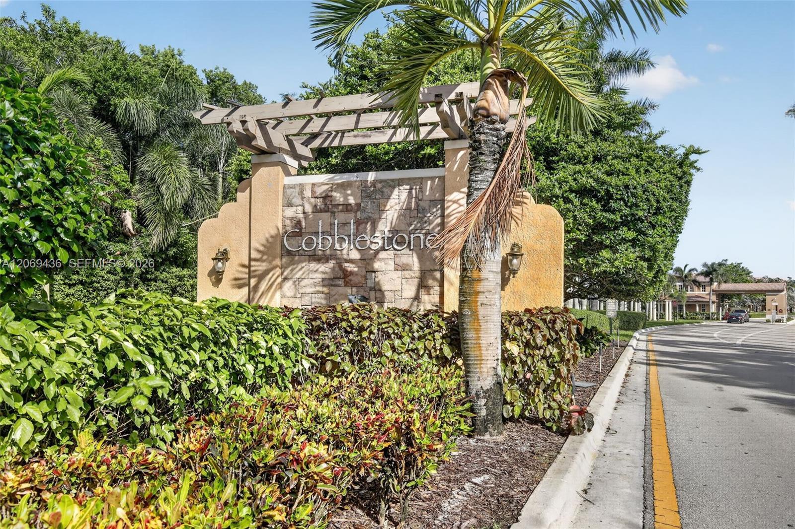 14601 SW 5th St, Pembroke Pines FL 33027