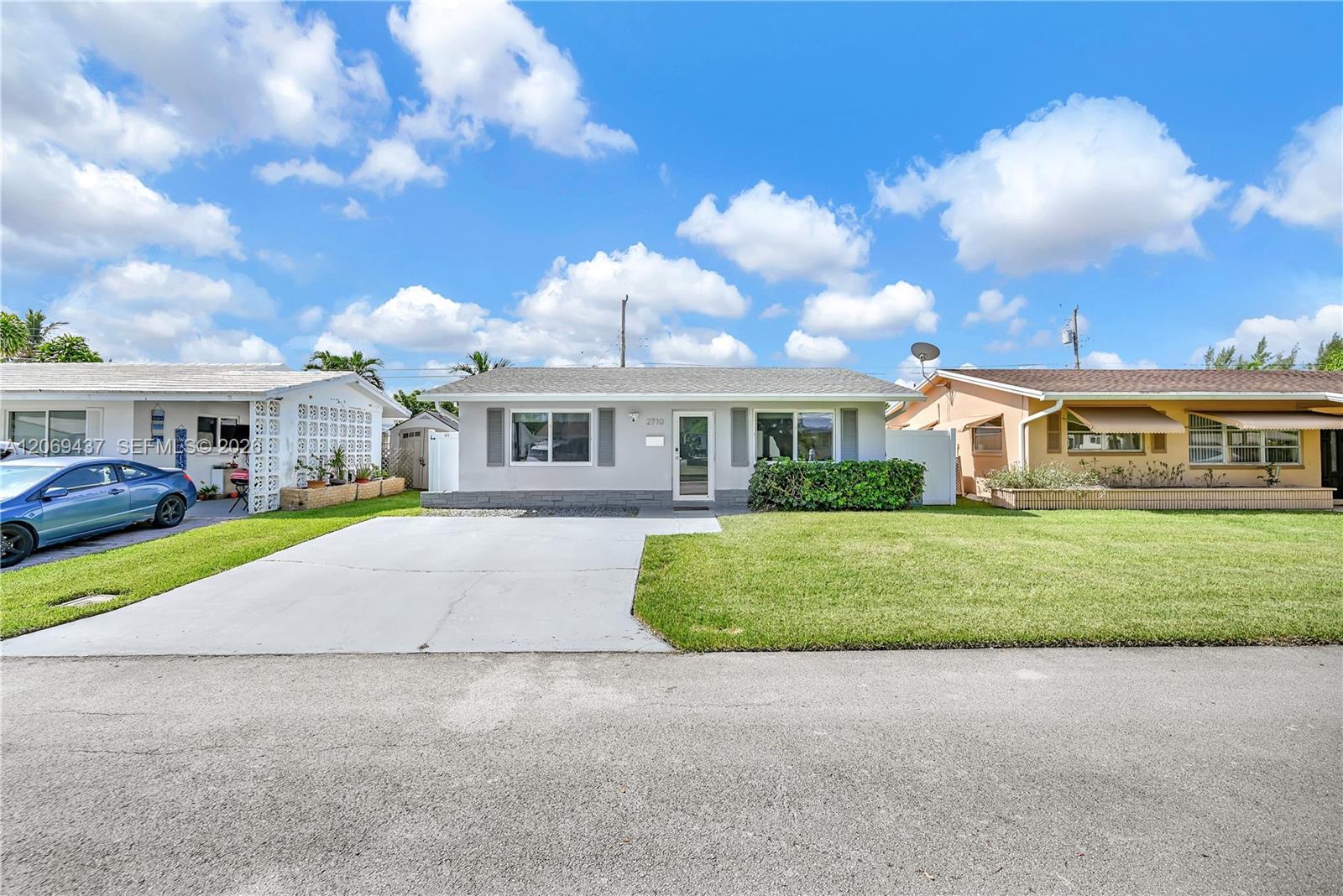 2710 NW 54th St, Tamarac FL 33309