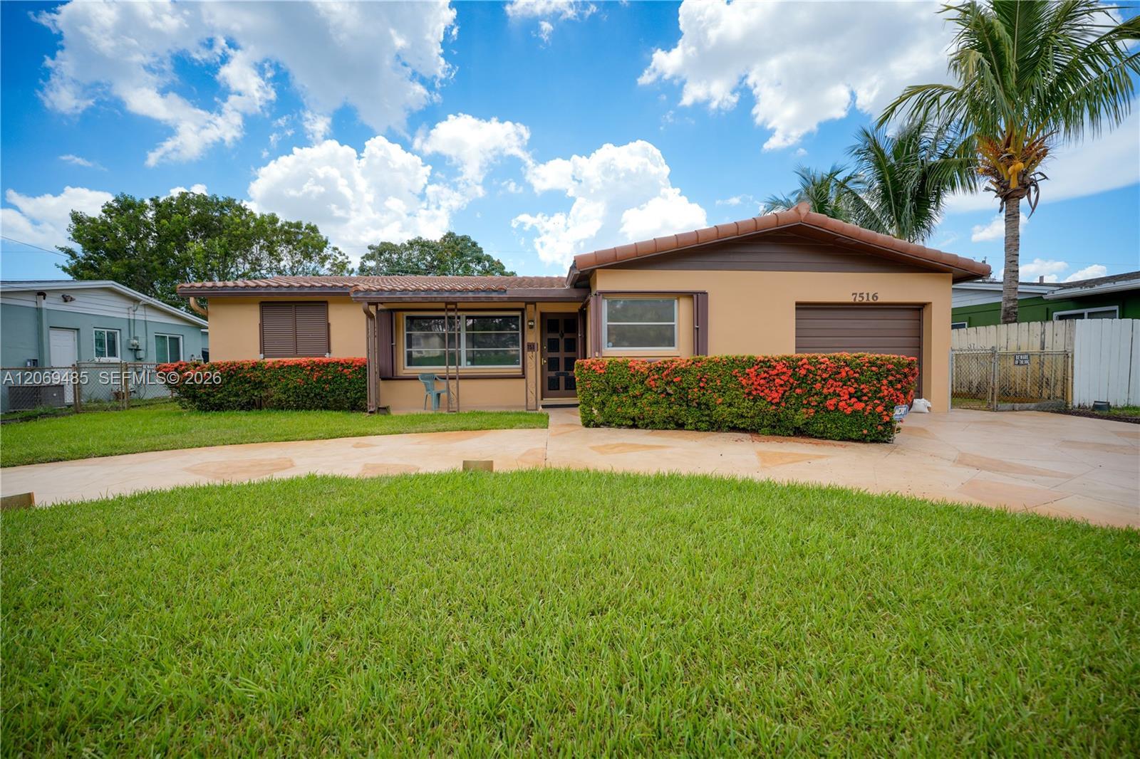 7516 Taft St, Hollywood FL 33024