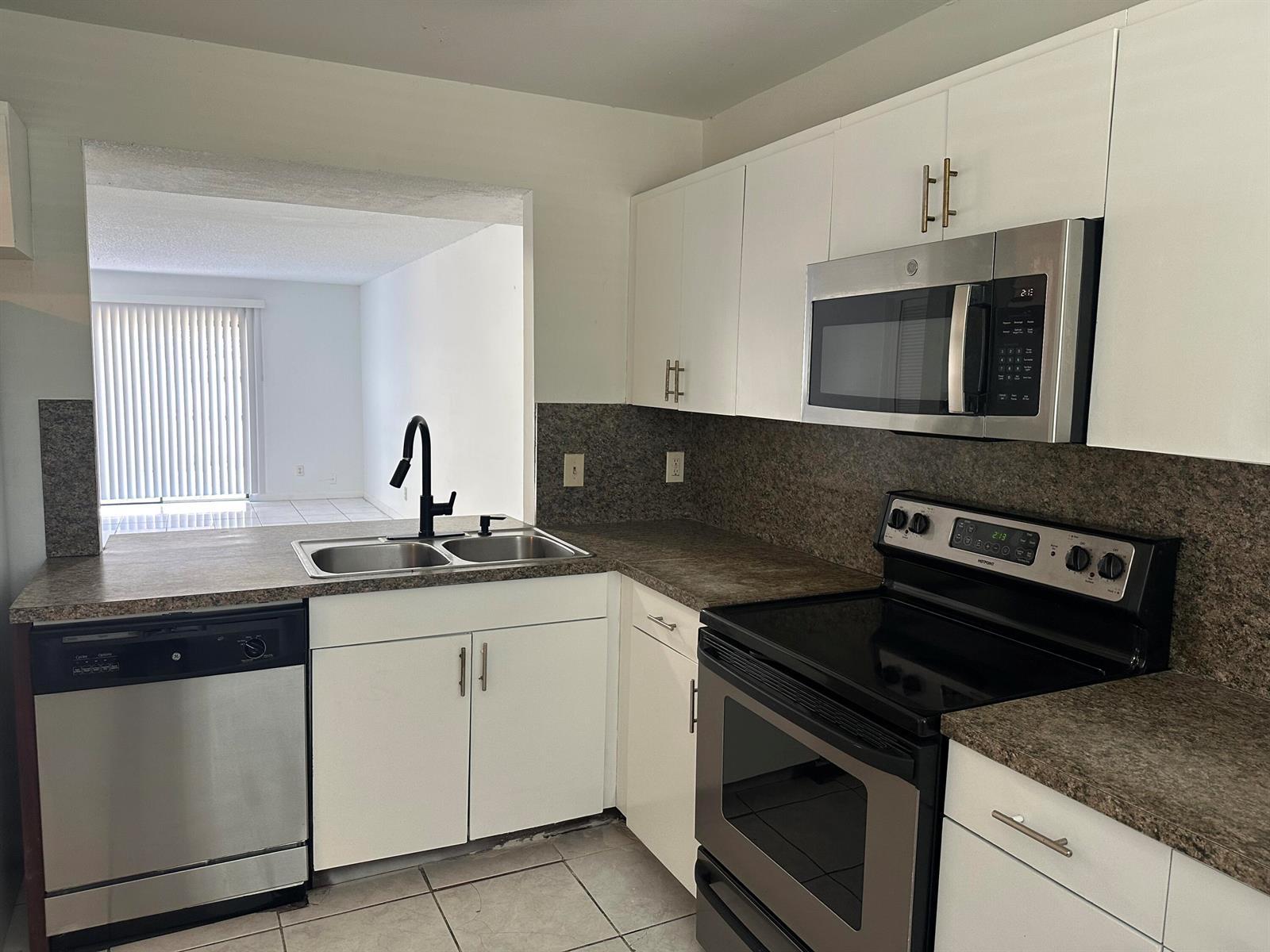 931 SW 20TH Court, Delray Beach FL 33445