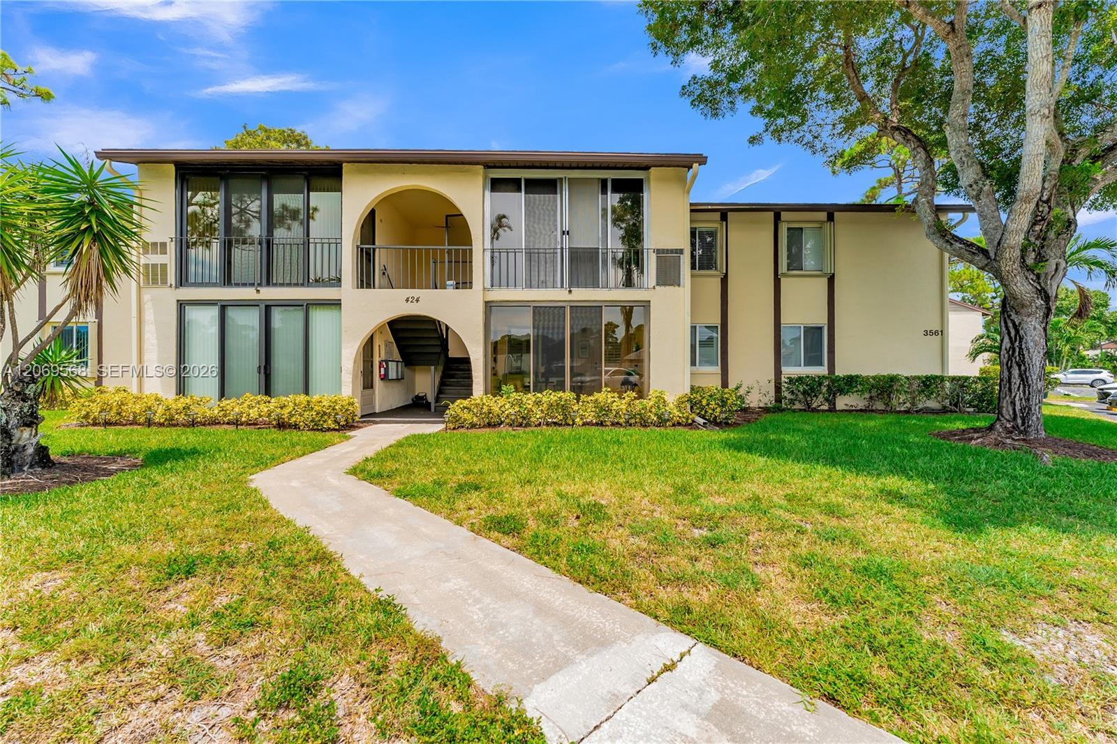 3561 Pine Tree Ct # 1, Green Acres FL 33463