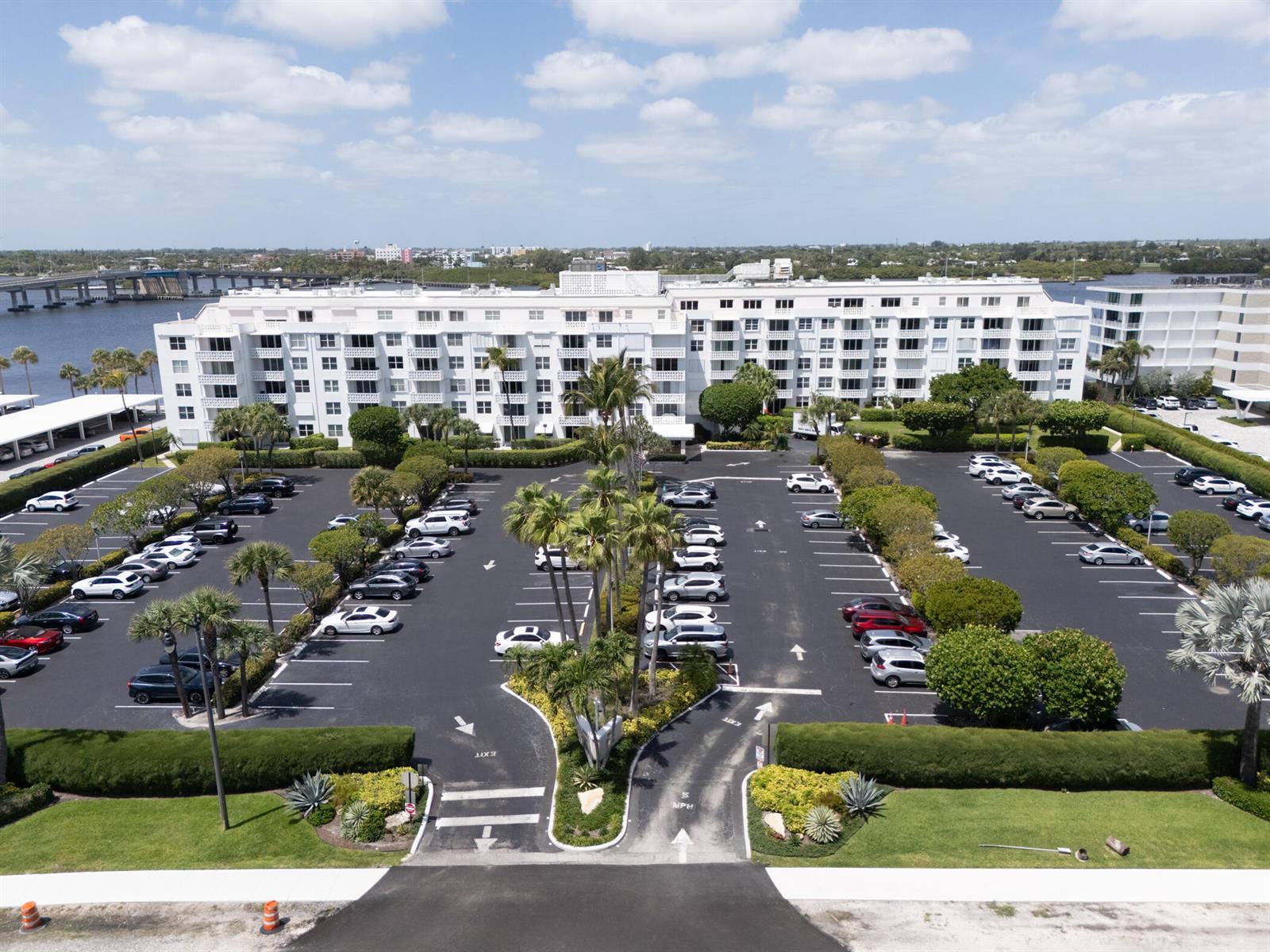 2840 S Ocean Boulevard Unit 517, Palm Beach FL 33480