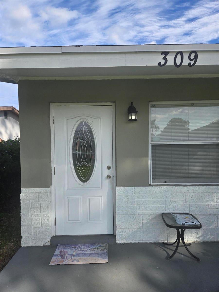 309 NW 6TH Avenue, Delray Beach FL 33444