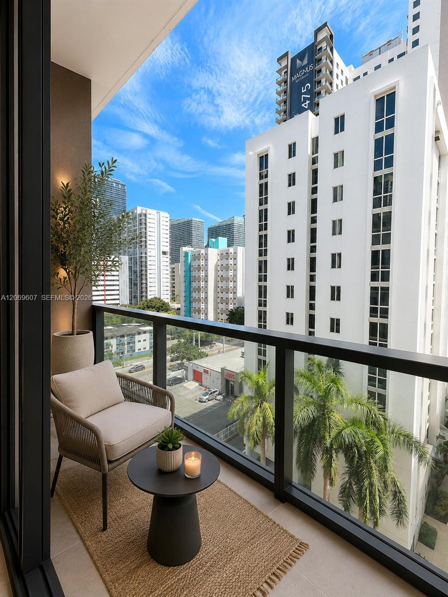 229 SW 9th St # 604, Miami FL 33130
