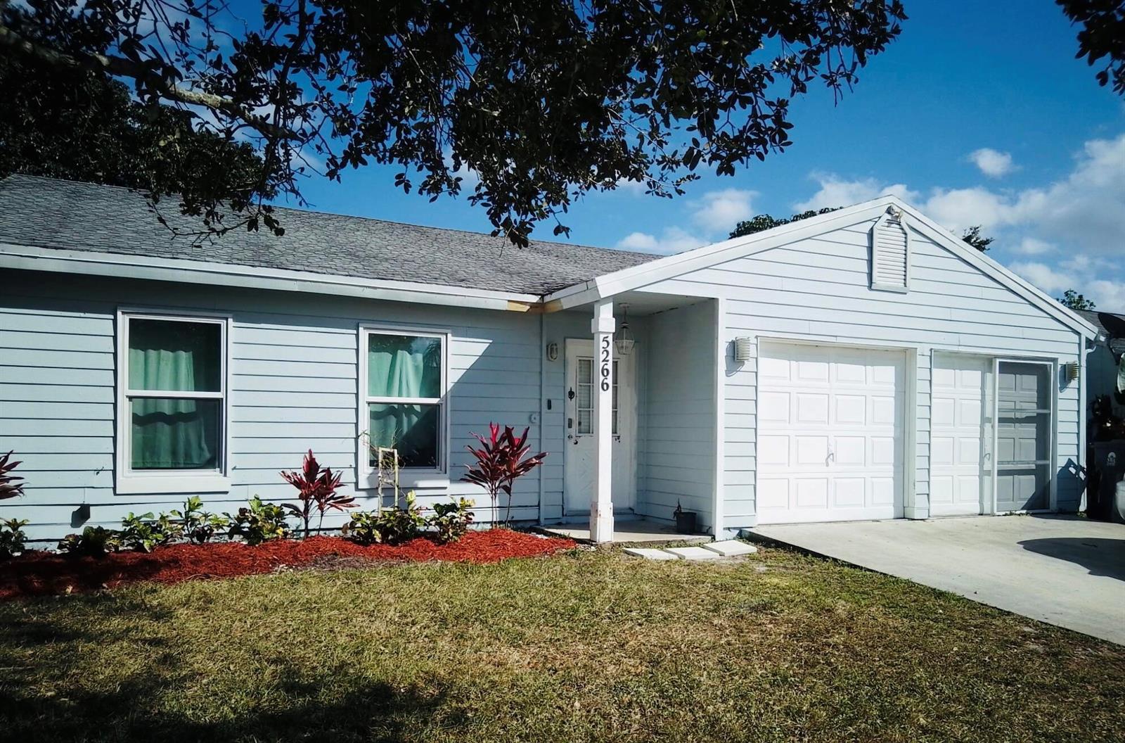 5266 HARWOOD Lane, Lake Worth FL 33467