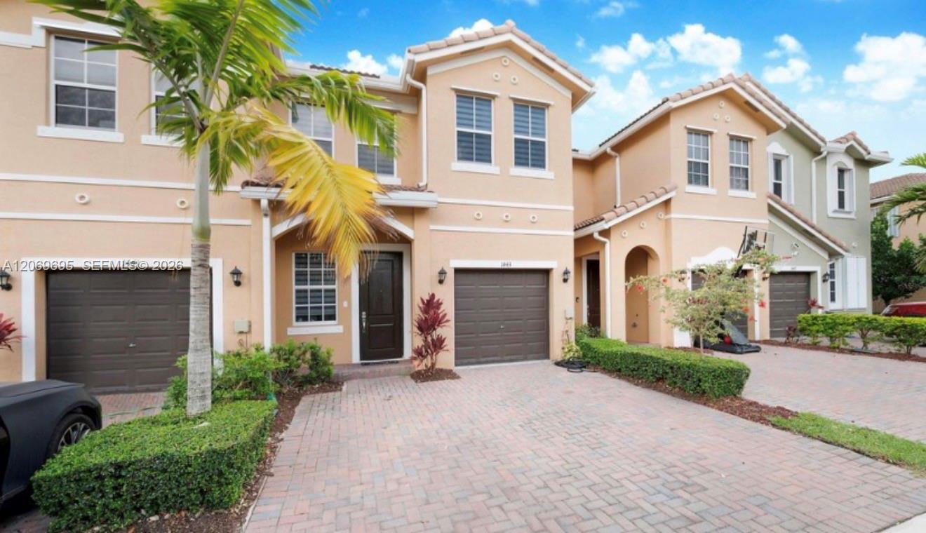 1443 SE 26th Ave, Homestead FL 33035