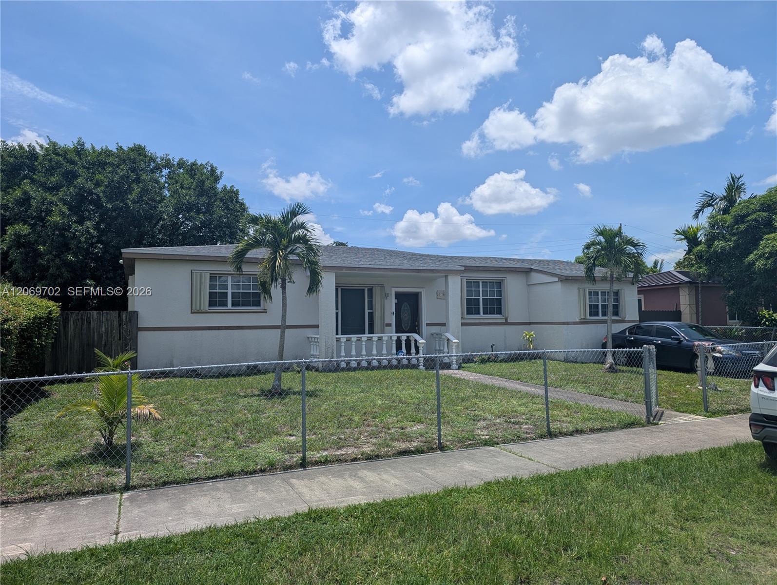 560 NW 184th Ter, Miami Gardens FL 33169