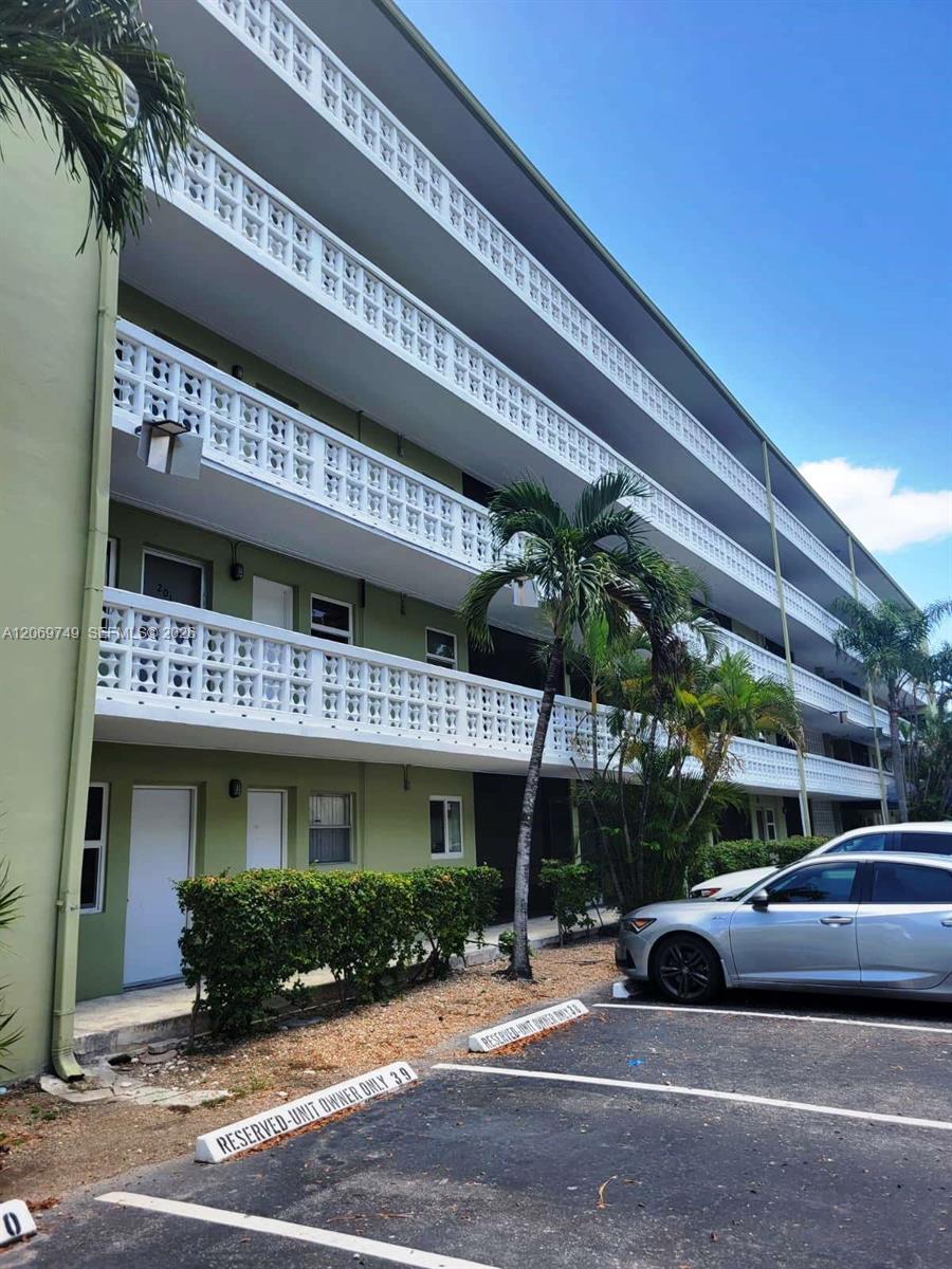 1425 Arthur St # 101A, Hollywood FL 33020
