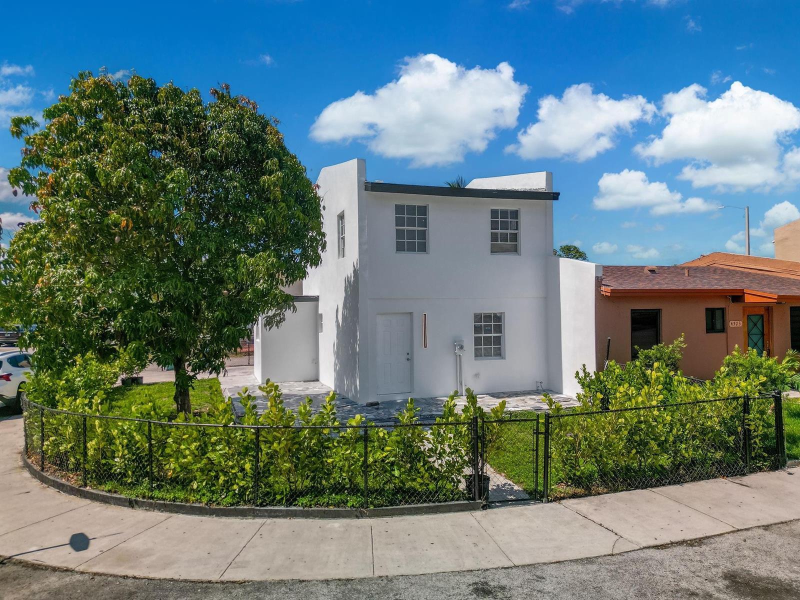 4527 NW 191ST Terrace, Miami Gardens FL 33055