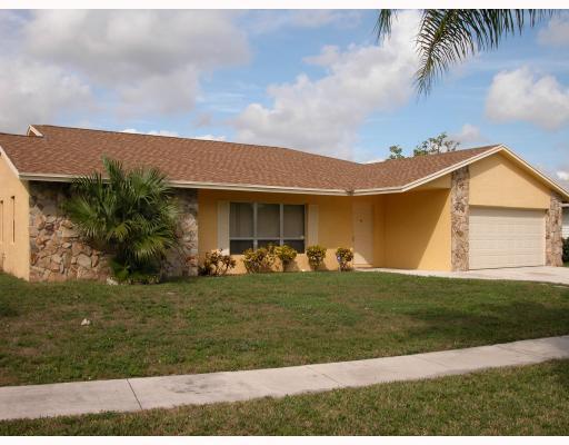 5248 GALINA Circle, Lake Worth FL 33463