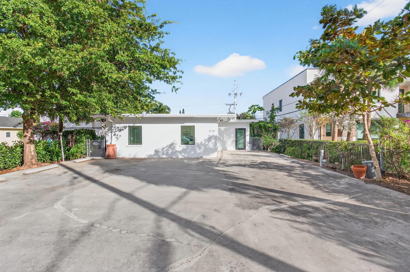 3720 Morton Avenue, West Palm Beach FL 33405