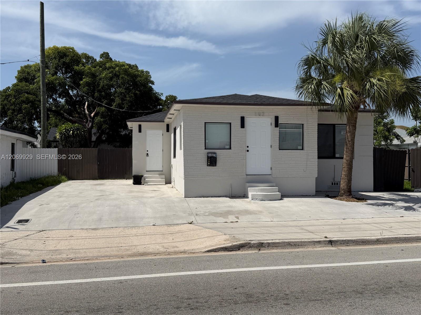 107 W Pembroke Rd # 0, Hallandale Beach FL 33009