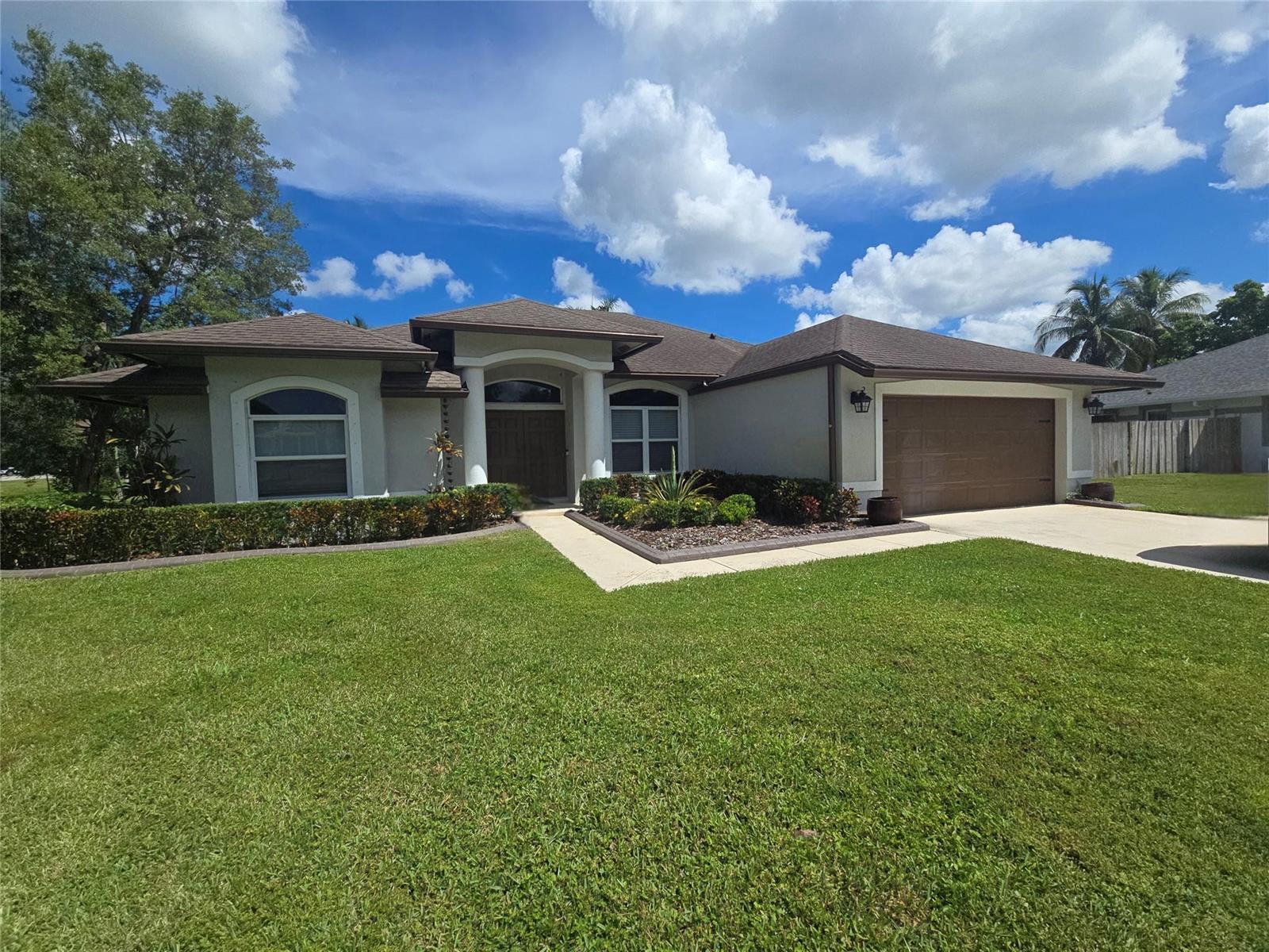 13917 Sheffield Court, Wellington FL 33414