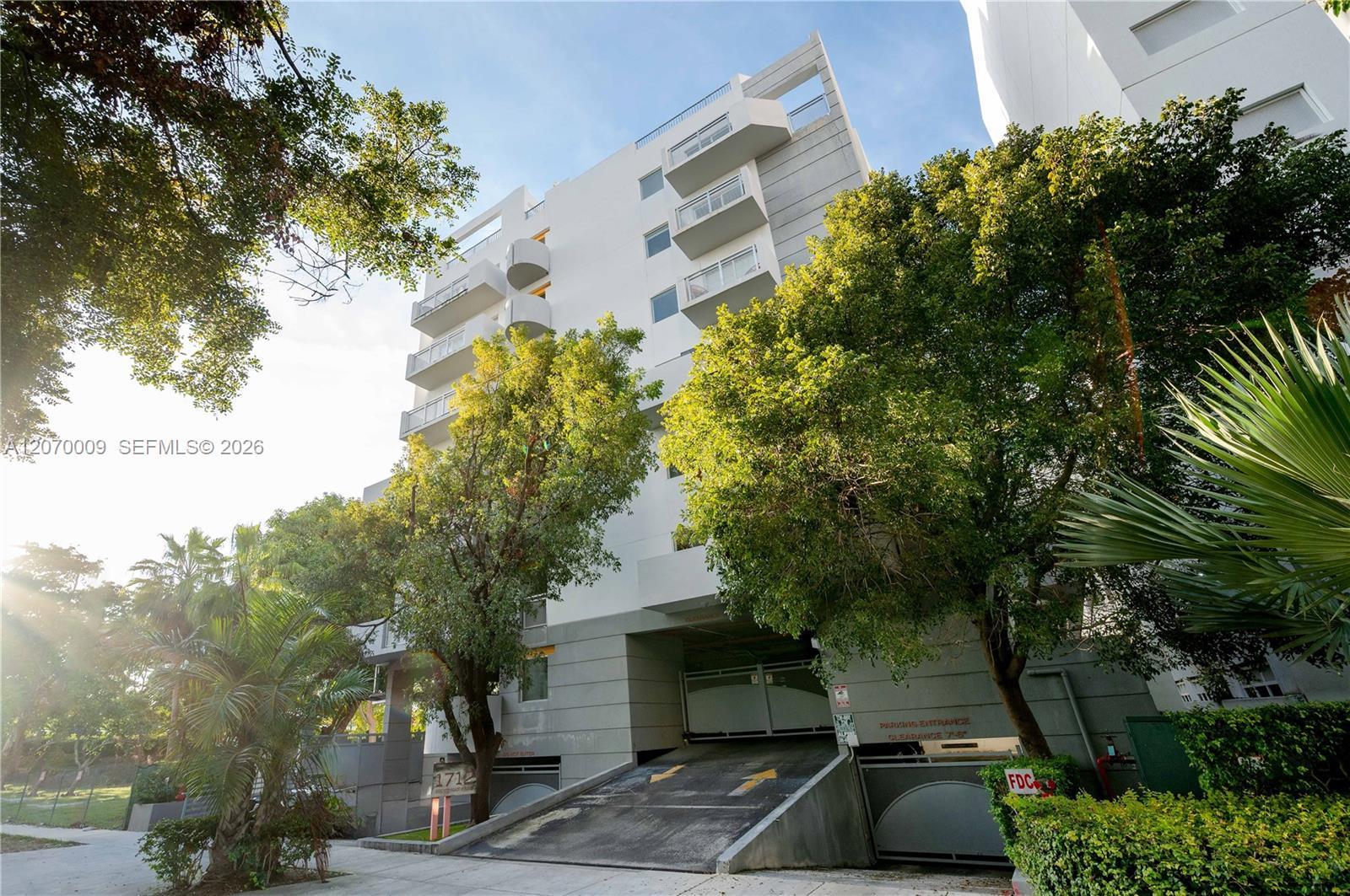 1712 SW 2nd Ave, Miami FL 33129