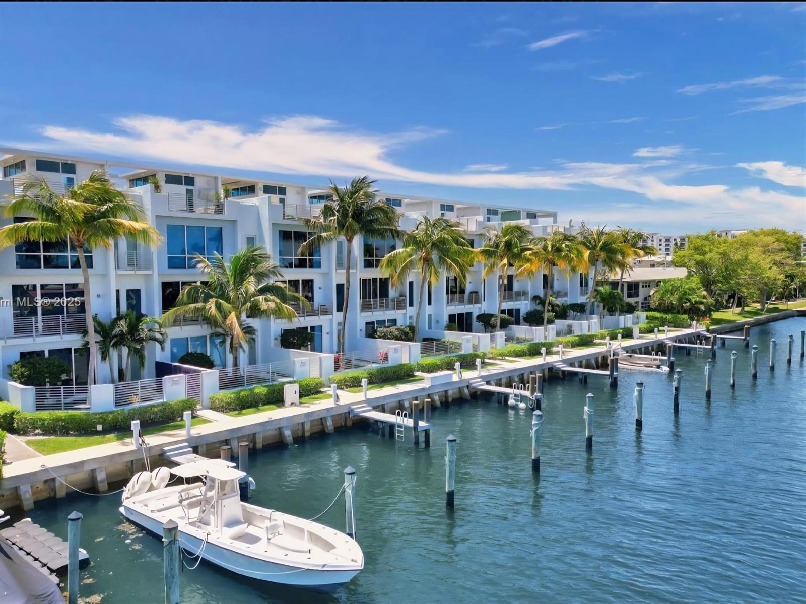 2743 NE 1ST Street, Pompano Beach FL 33062