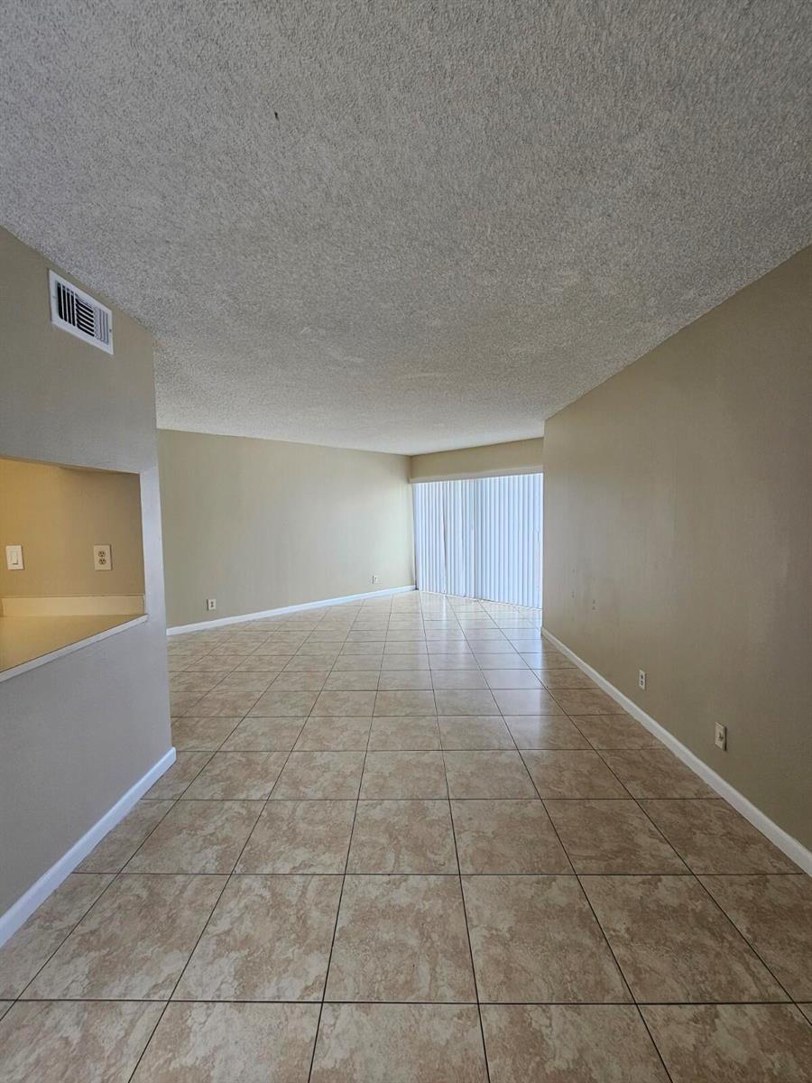 1850 N CONGRESS Avenue # 302, West Palm Beach FL 33401