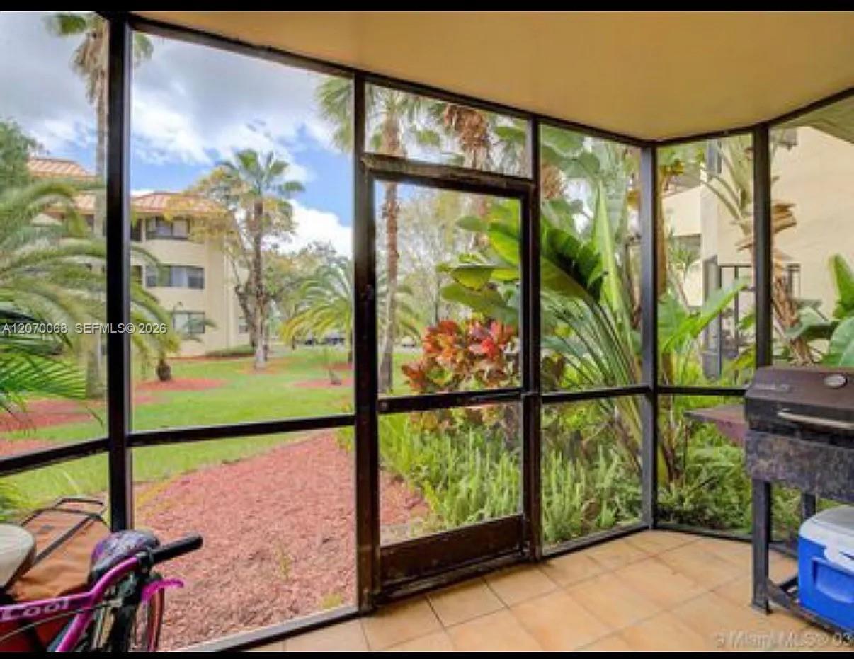 7401 NW 16th St # 108, Plantation FL 33313
