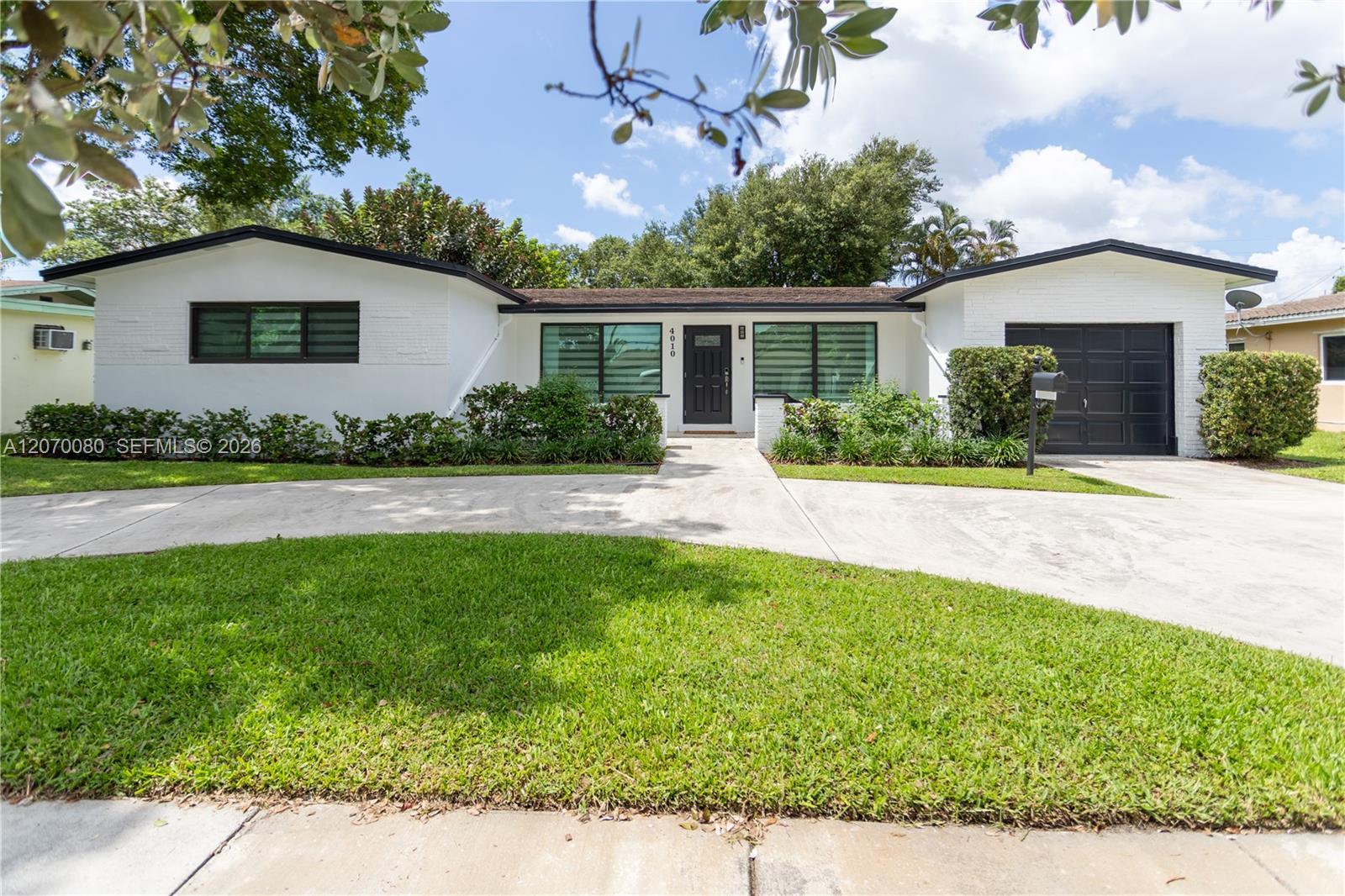4010 Johnson St, Hollywood FL 33021