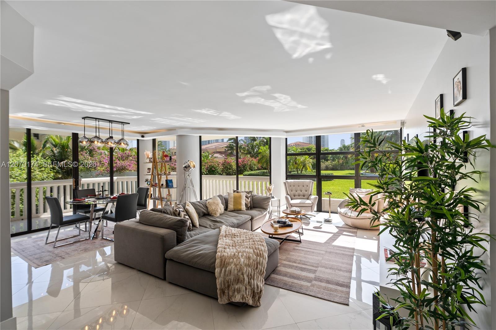 1000 W Island Blvd # 202, Aventura FL 33160