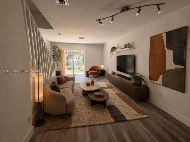 2054 NE 167th St # 122, North Miami Beach FL 33162