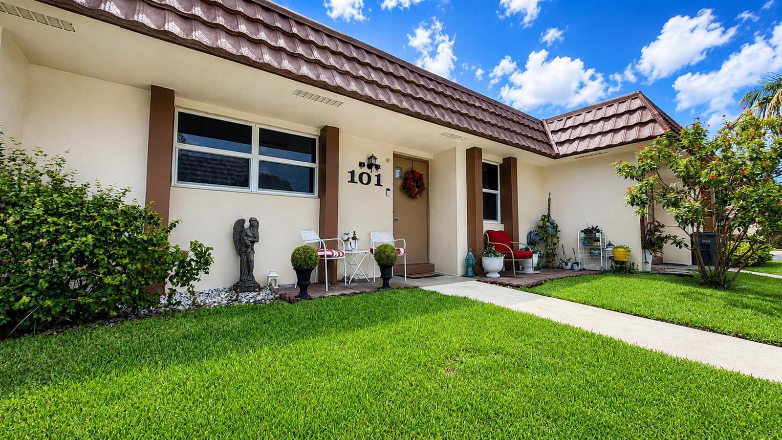 5780 W FERNLEY Drive W # 101, West Palm Beach FL 33415