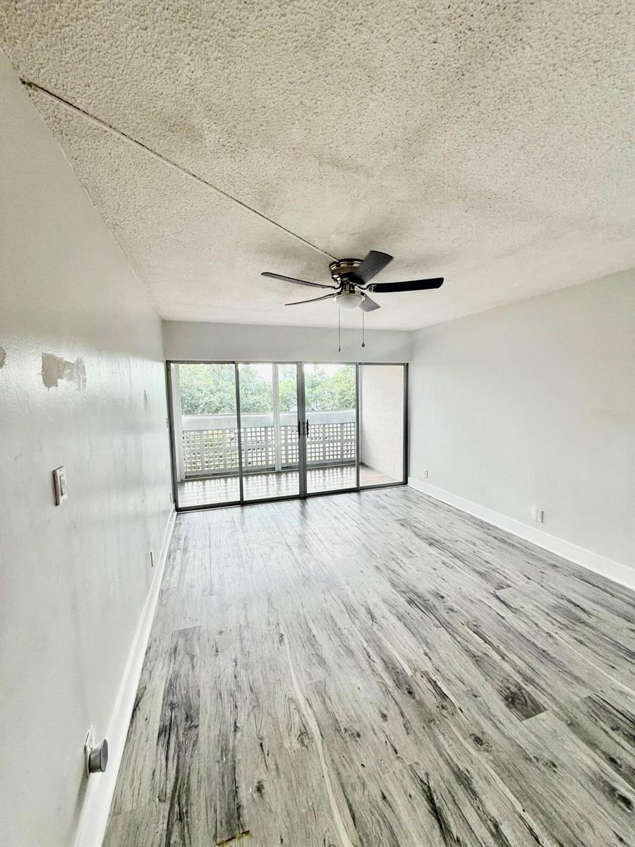 3301 SPANISH MOSS Terrace # 303, Lauderhill FL 33319