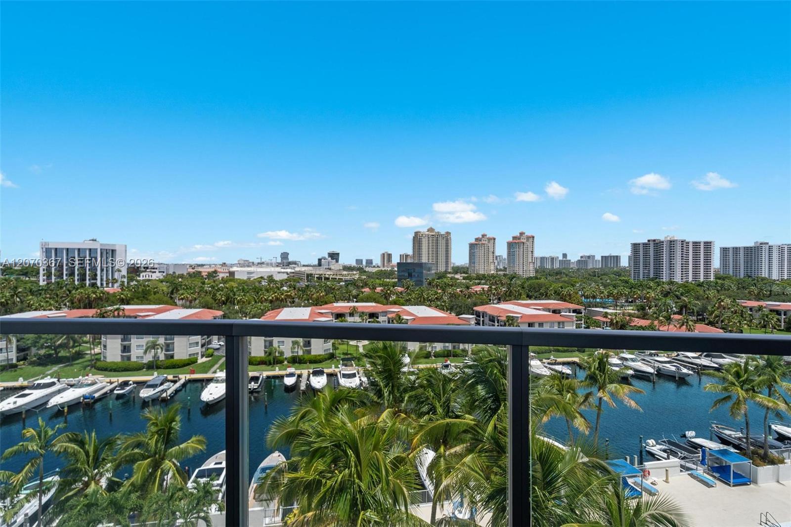 3029 NE 188th St # 818, Aventura FL 33180