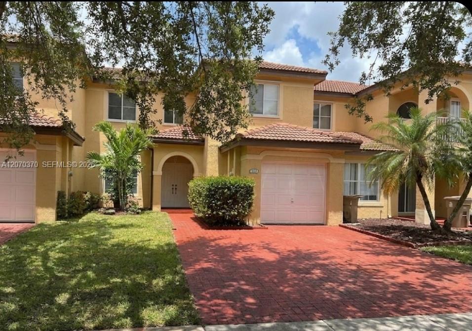 223 SW Maple Ter, Davie FL 33325