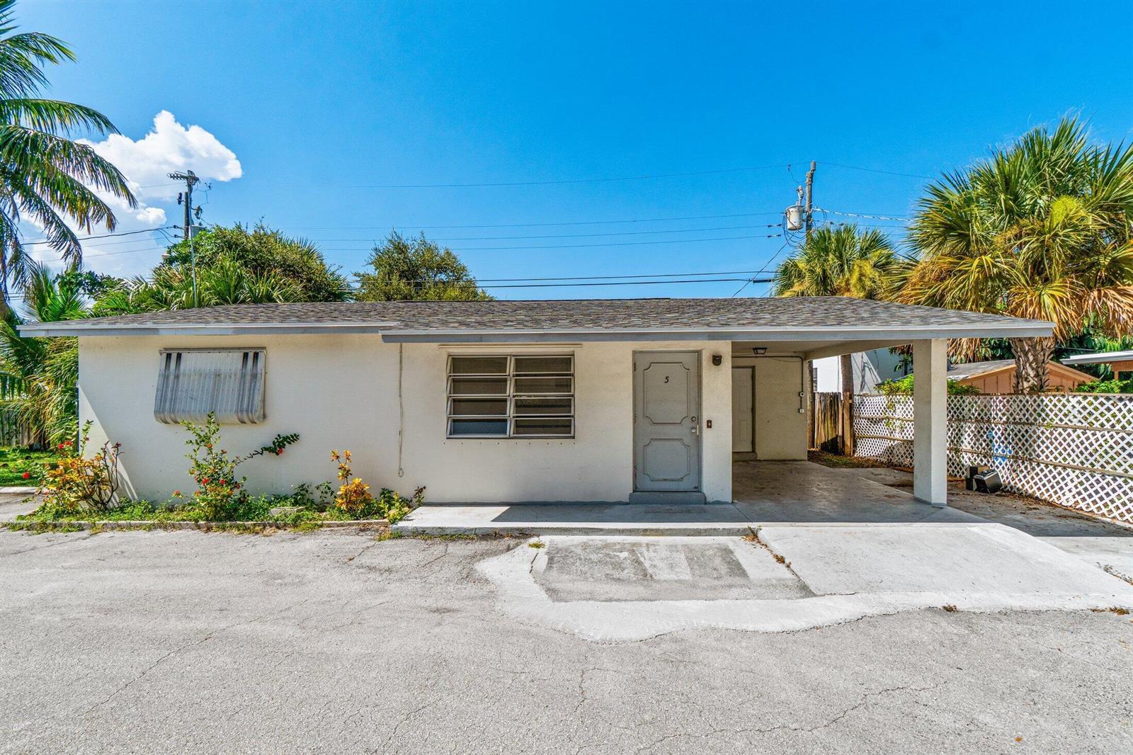 211 Sunrise Avenue # 5, Lantana FL 33460