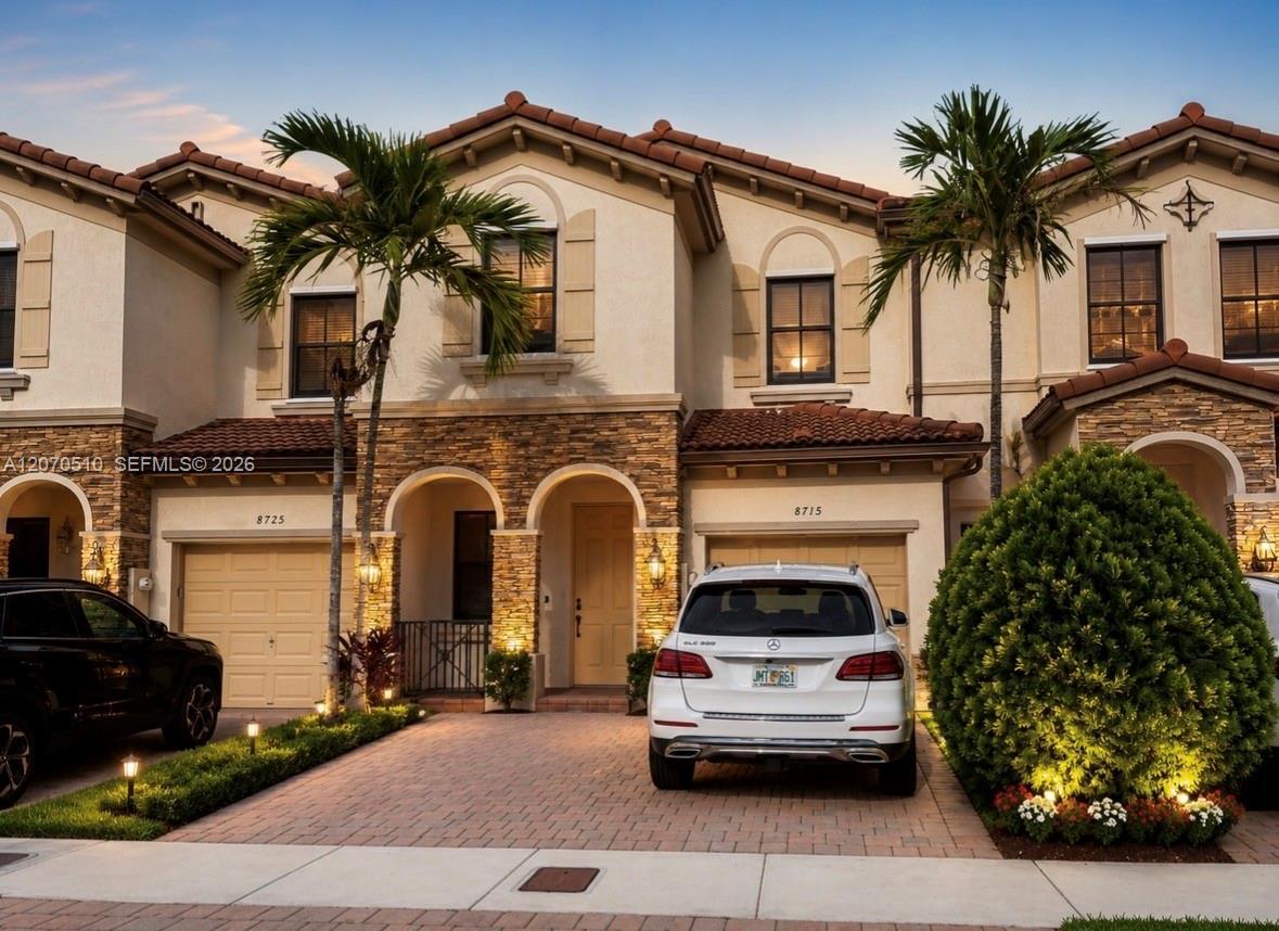 8715 NW 98th Ave # 8715, Doral FL 33178