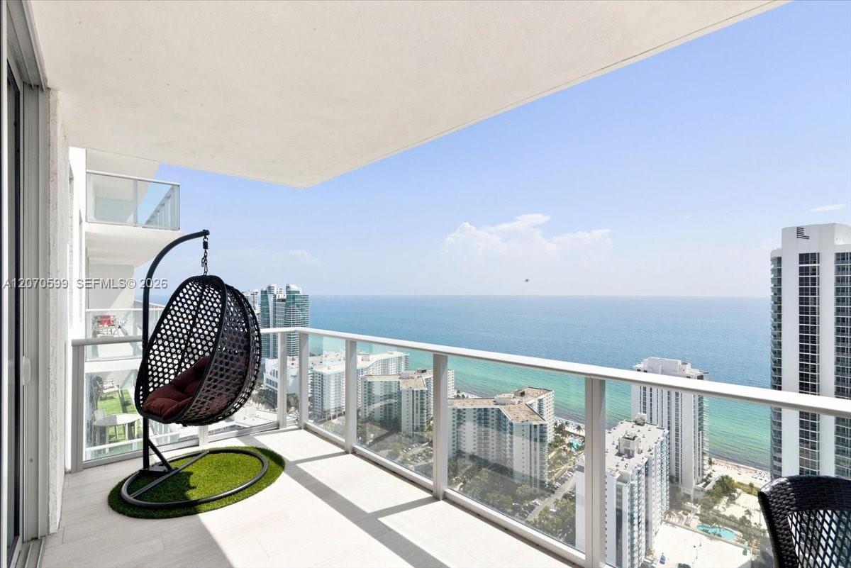 4010 S Ocean Dr # T3909, Hollywood FL 33019