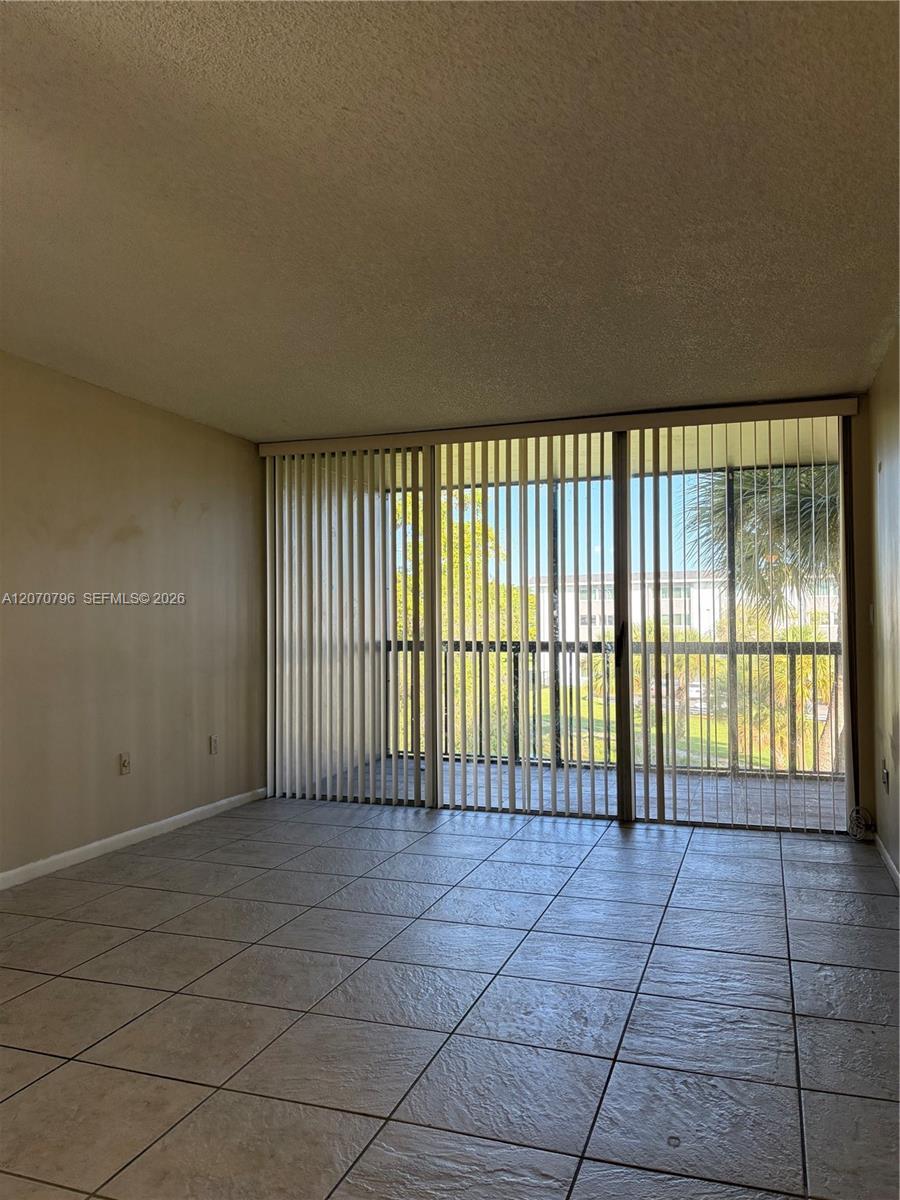 10865 SW 112th Ave # 313, Miami FL 33176
