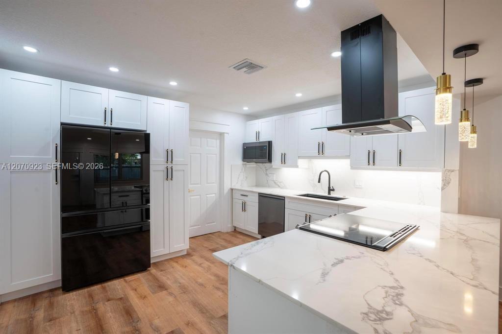 3468 NE 17th Ave # 2, Oakland Park FL 33334