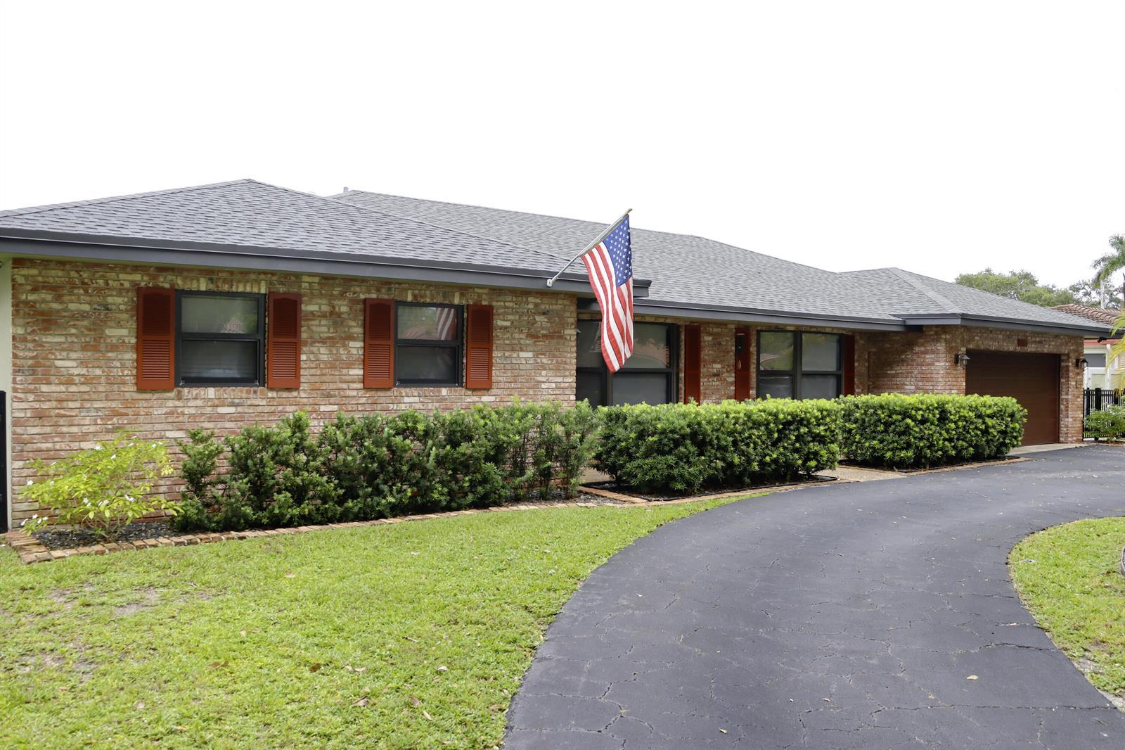 820 NW 73rd Terrace, Plantation FL 33317