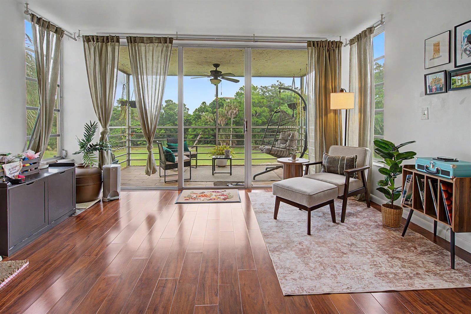 3930 OAKS CLUBHOUSE Drive # 304, Pompano Beach FL 33069