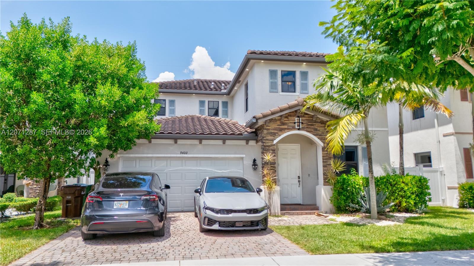 9400 W 35th Ln, Hialeah FL 33018