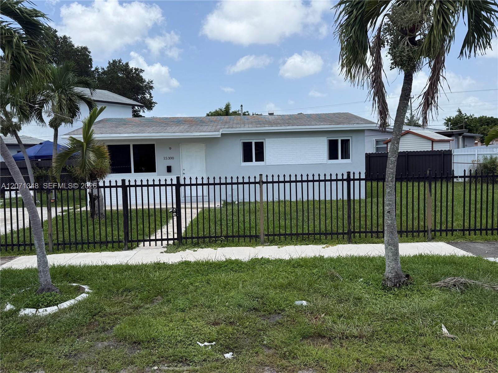 15300 Railroad Dr, Miami Gardens FL 33054