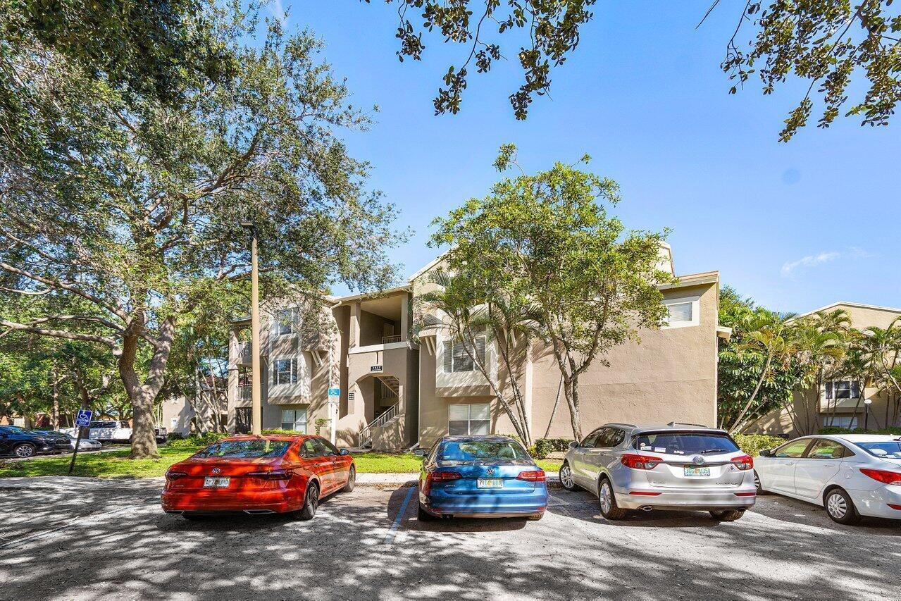 1825 PALM COVE Boulevard # 306, Delray Beach FL 33445