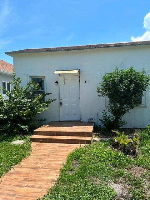 213 SW 11th St # A, Dania Beach FL 33004