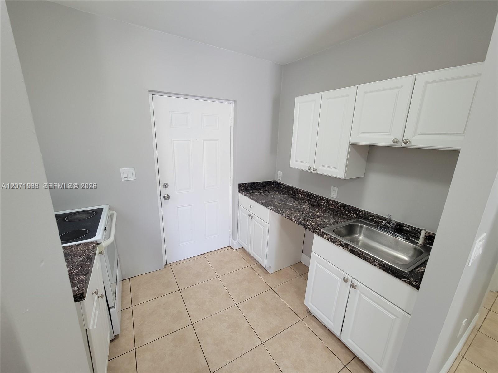 1740 NW 1st Pl # 3, Miami FL 33136