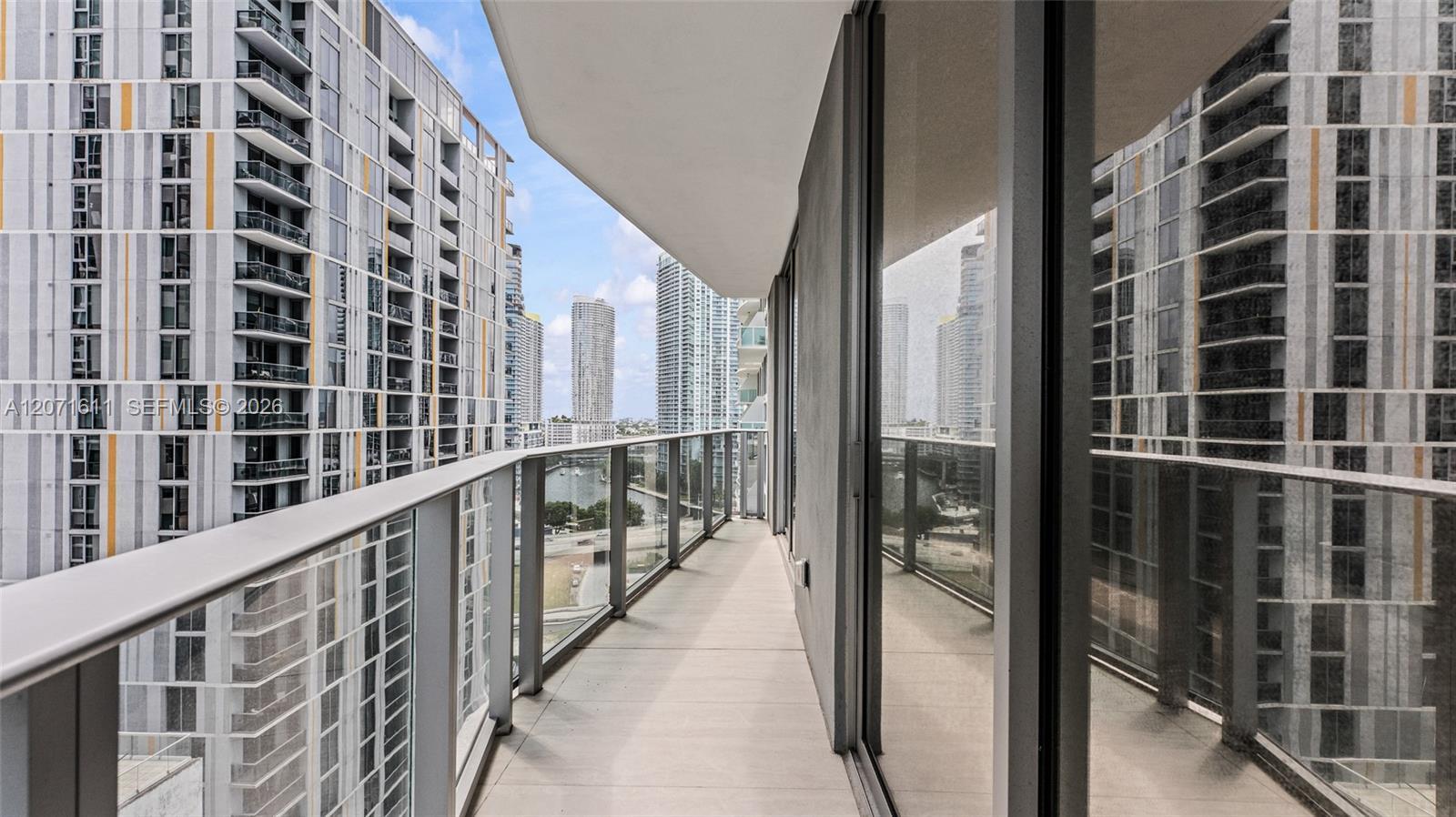 77 SE 5th ST # 1607, Miami FL 33131