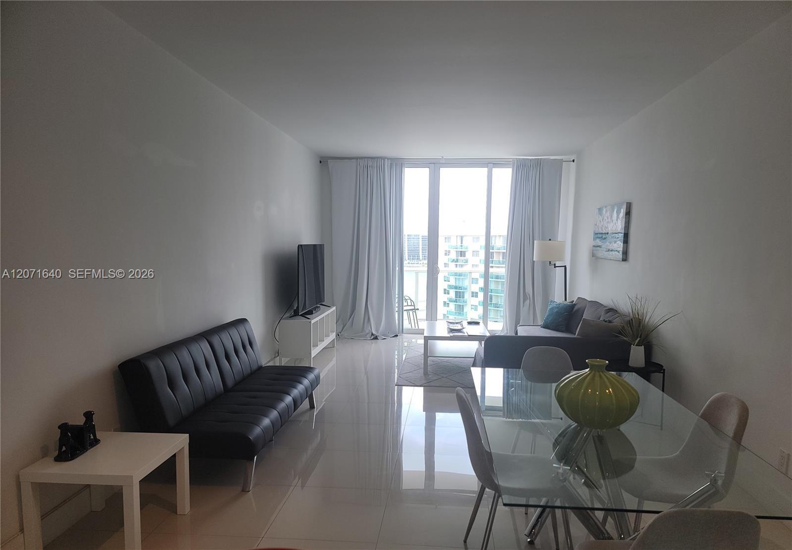 19380 Collins Ave, Sunny Isles Beach FL 33160