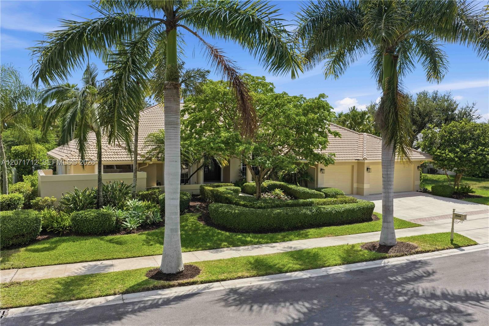 360 NE Coconut Cir, Weston FL 33326