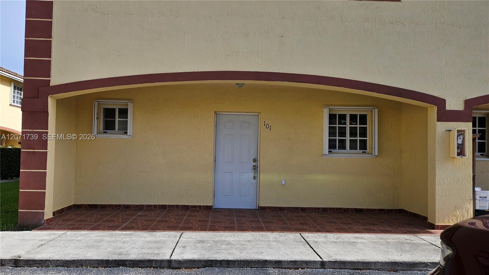 6758 NW 182nd St # 101, Hialeah FL 33015