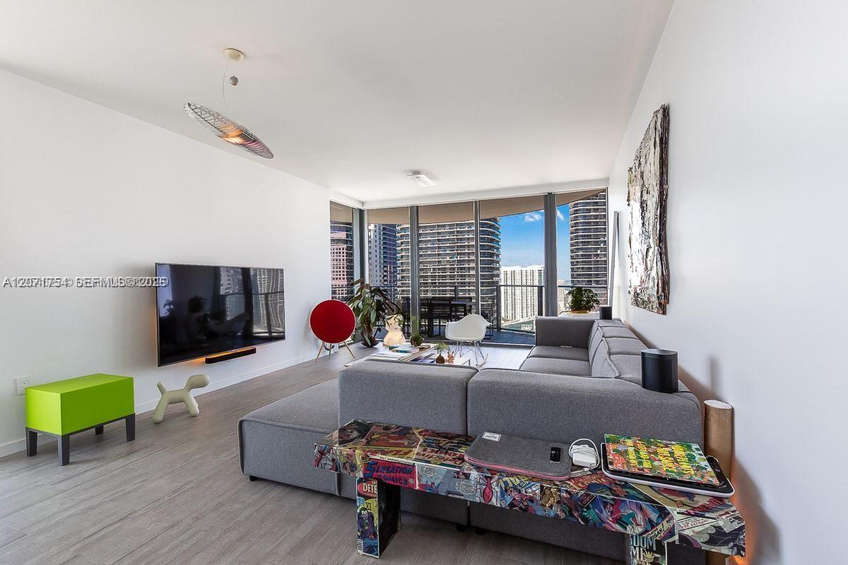 1000 Brickell Plz # 3512, Miami FL 33131