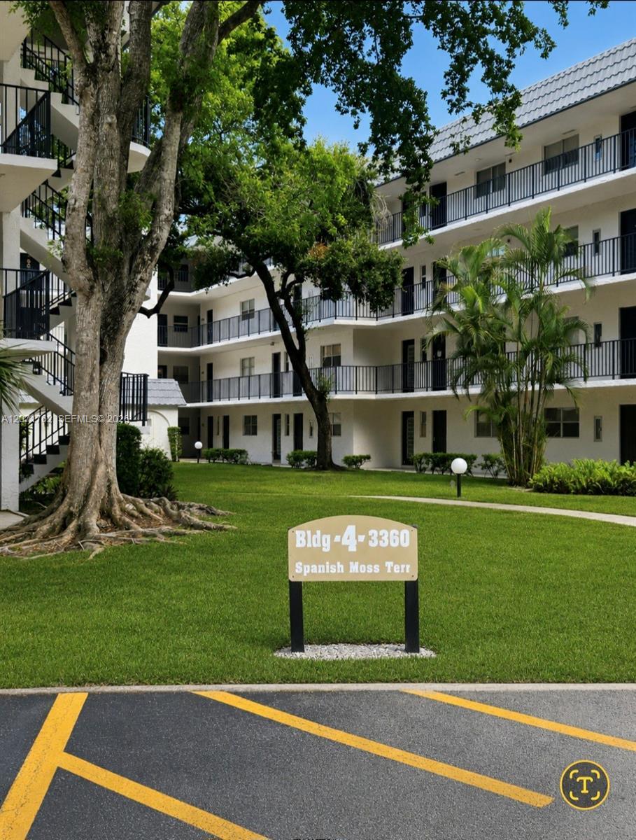 Lauderhill, FL