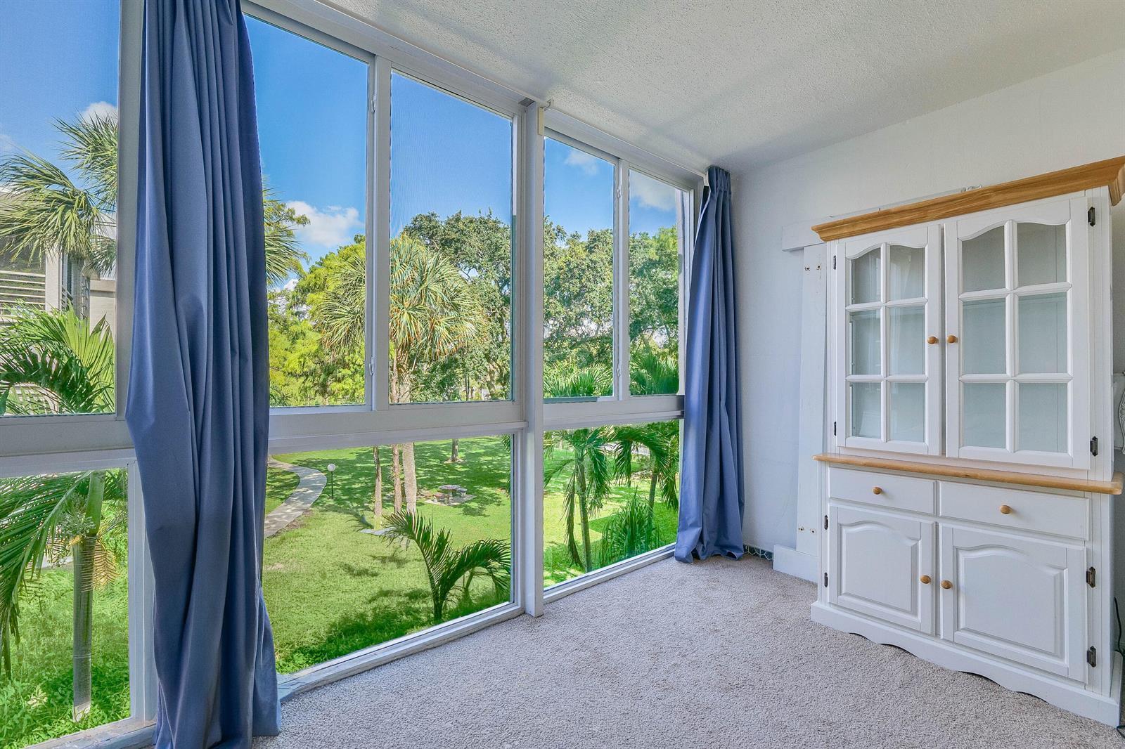 4851 NW 26th Court # 336, Lauderdale Lakes FL 33313