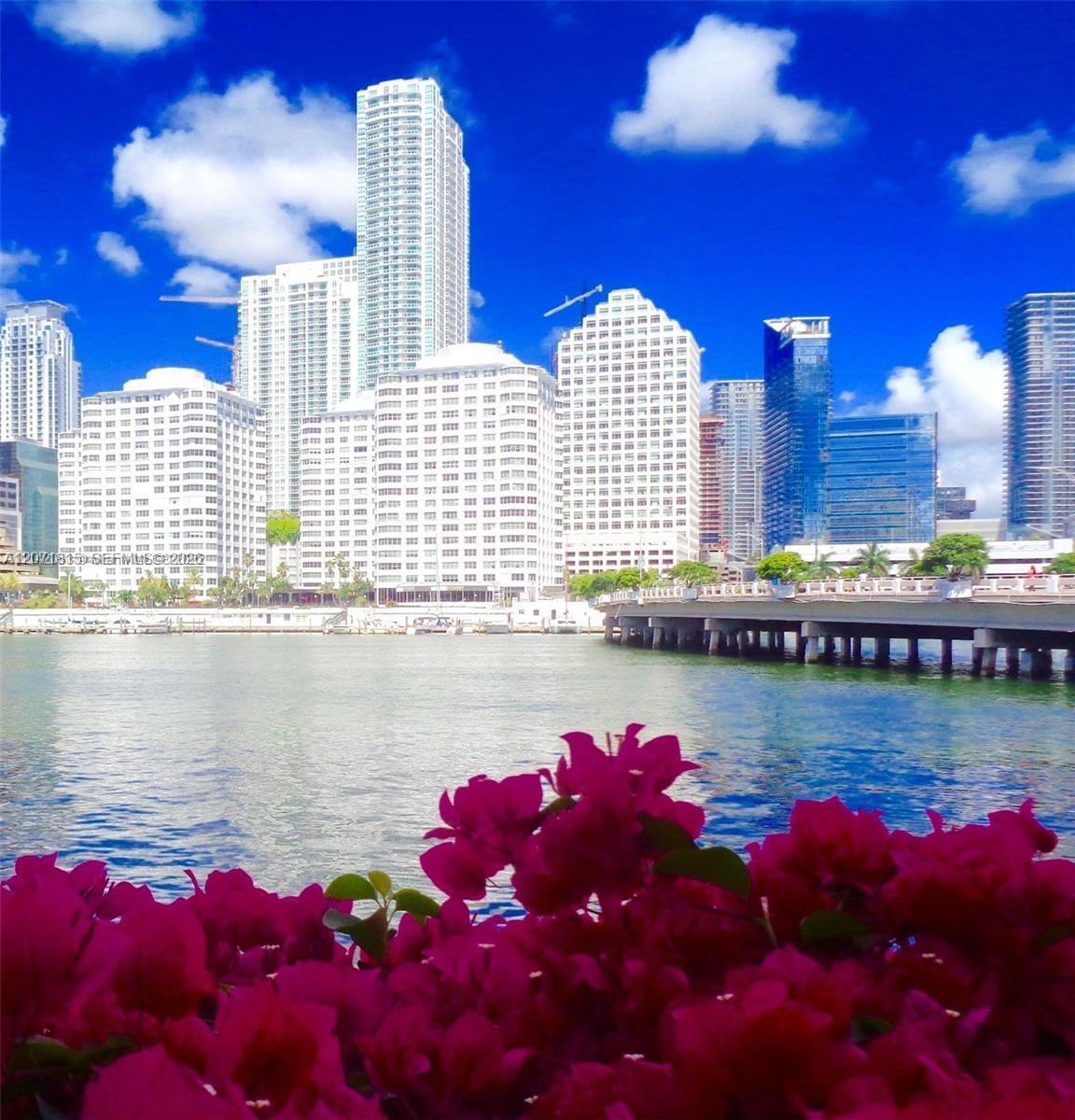 999 Brickell Bay Dr # 809, Miami FL 33131