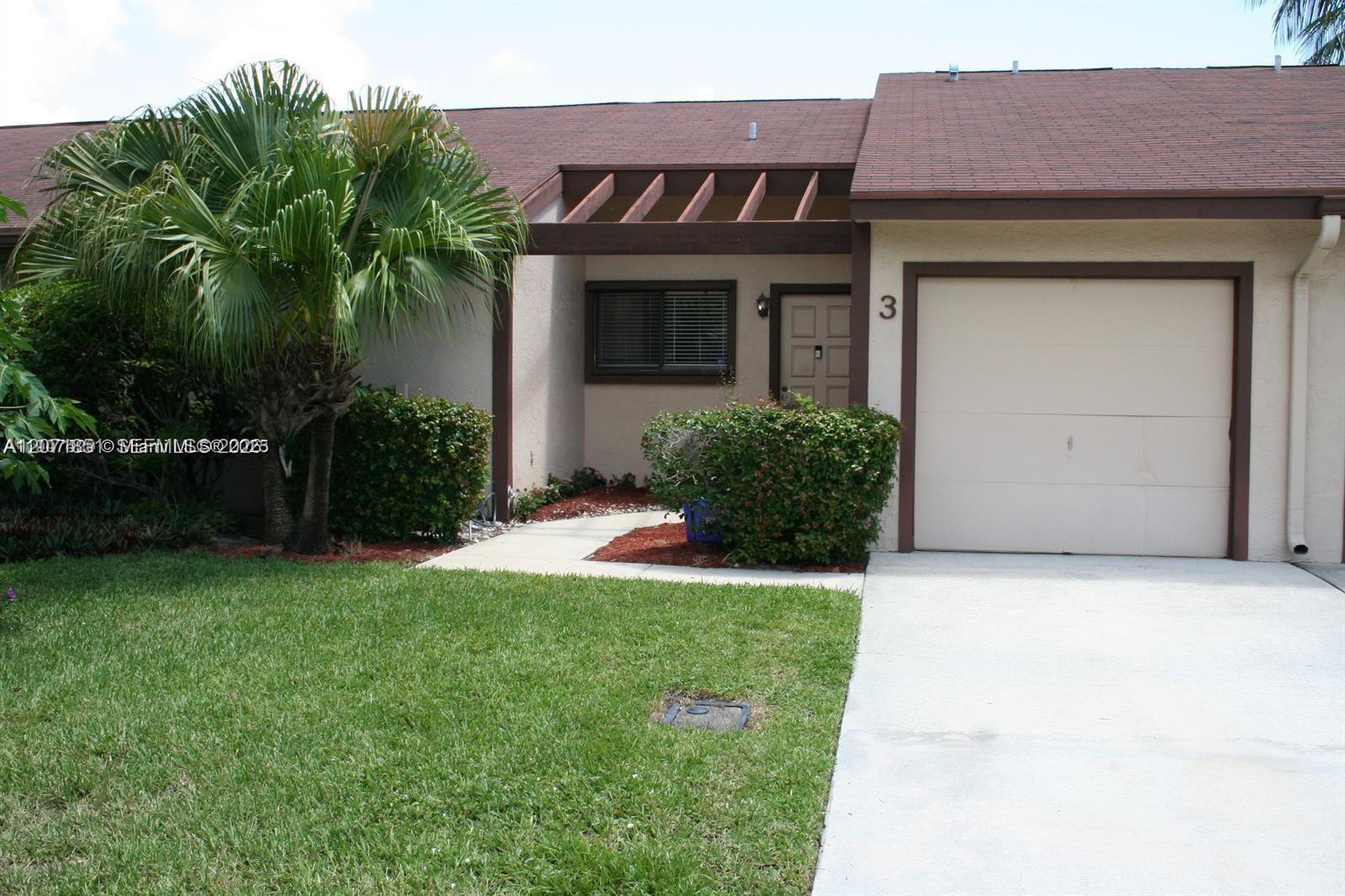 3 Finsbury Ln, Boynton Beach FL 33426